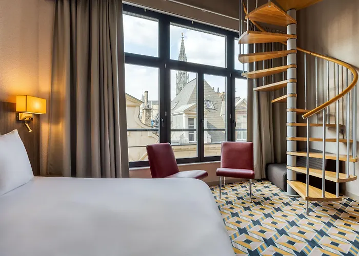 Alma Grand Place Hotel