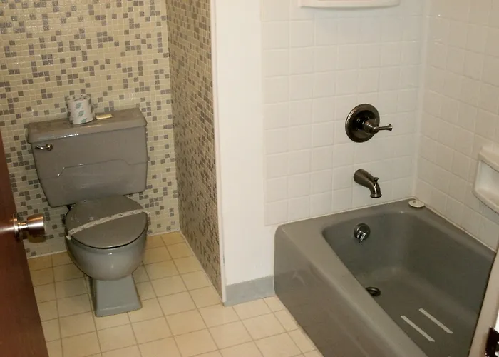 Budget Host Inn