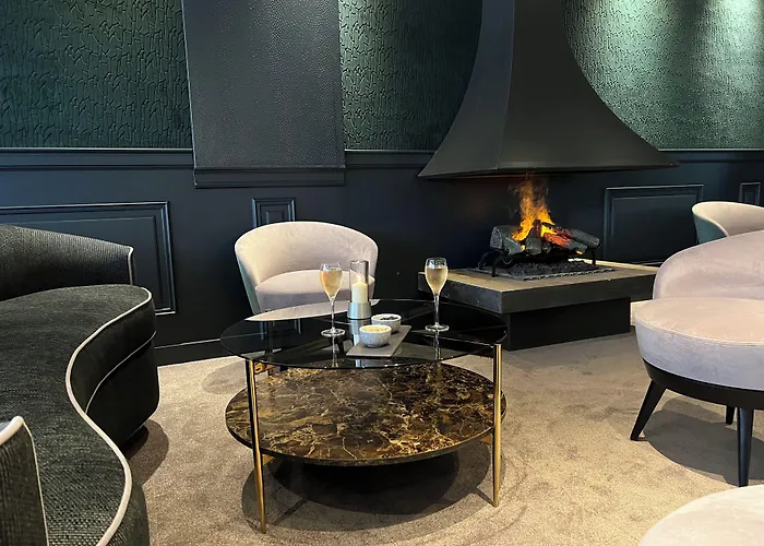 Le Trophée By M Hôtel Spa