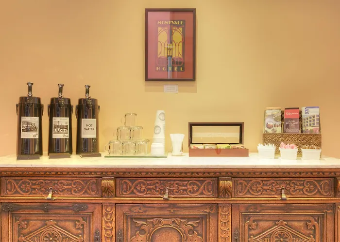 Montvale Hotel (Adults Only)