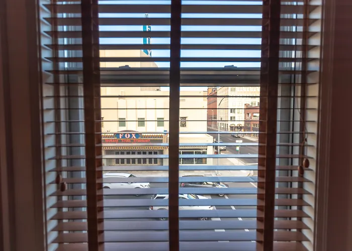 Montvale Hotel