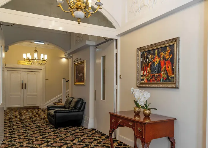 Heathlands Hotel