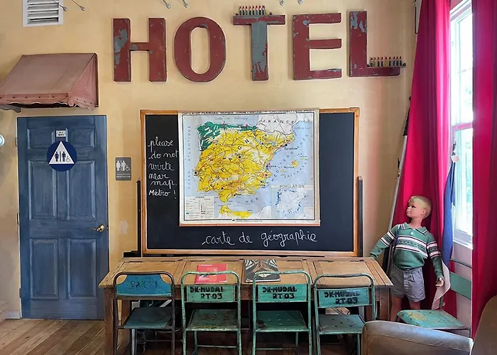 metro hotel&Cafe