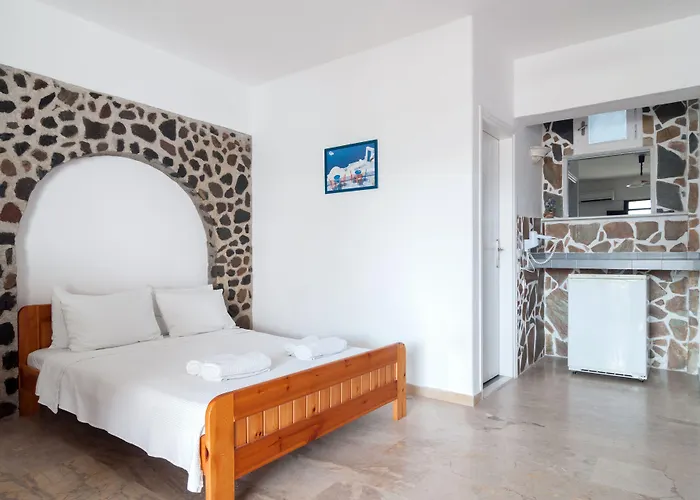 Holiday Beach Resort Santorini
