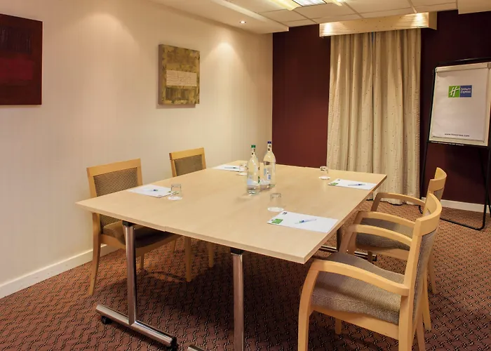 Holiday Inn Express London Stansted Airport By Ihg