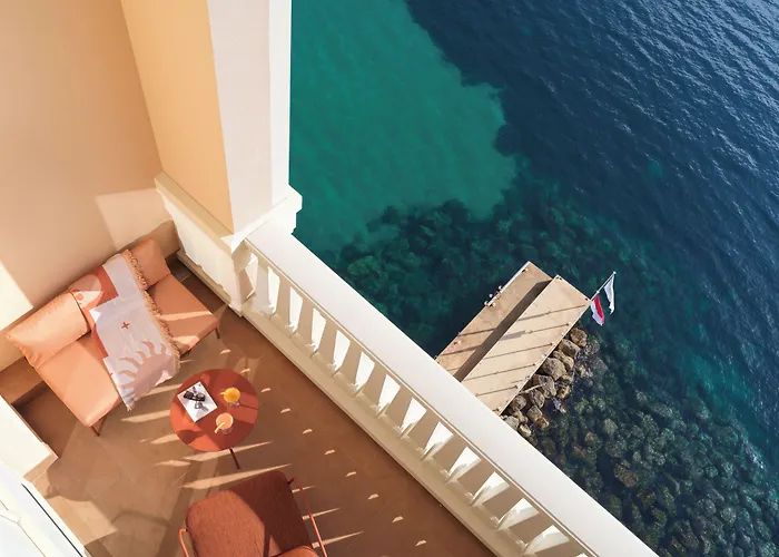 Monte-Carlo Bay Hotel & Resort