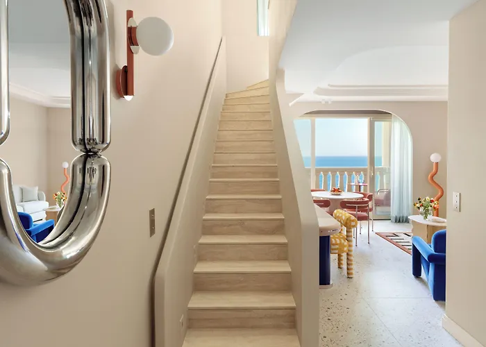 Monte-Carlo Bay Hotel & Resort