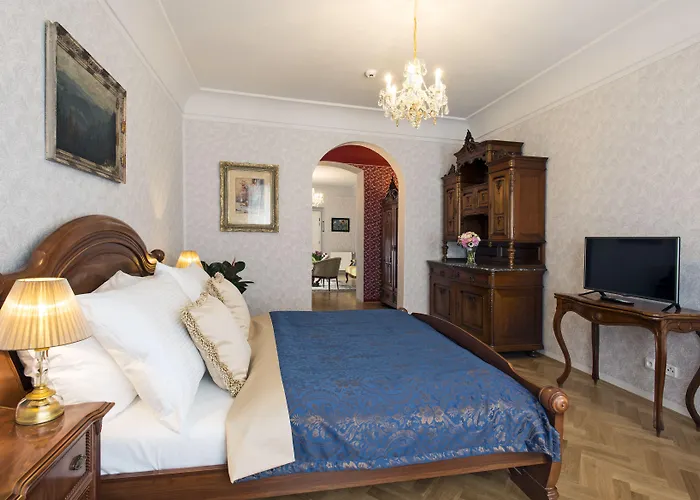 Boutique Hotel Constans