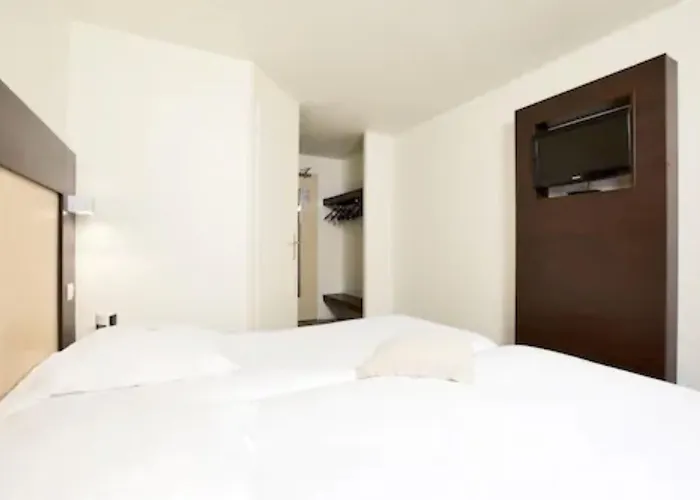 Brit Hotel Rouen Nord Mont Saint Aignan