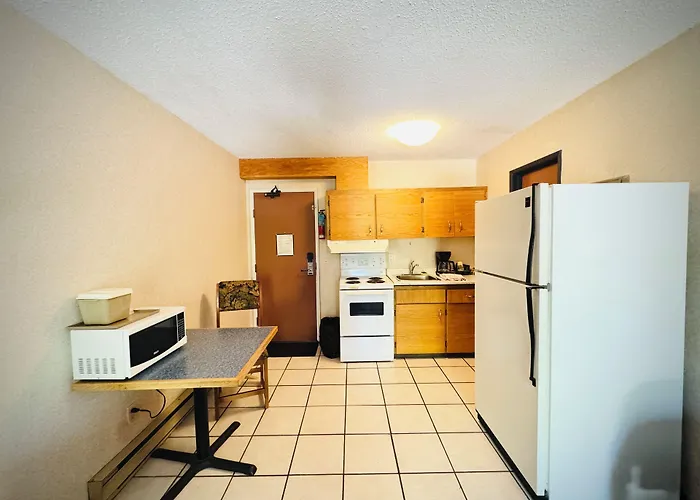 Canadas Best Value Inn&Suites-Castlegar