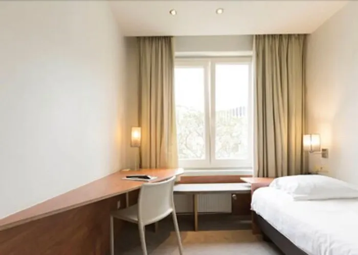 Hotel Du Congres