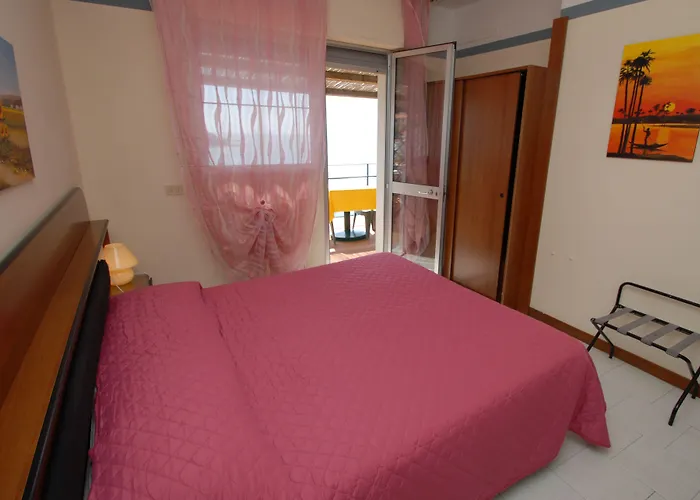 Hotel Baia Del Sorriso