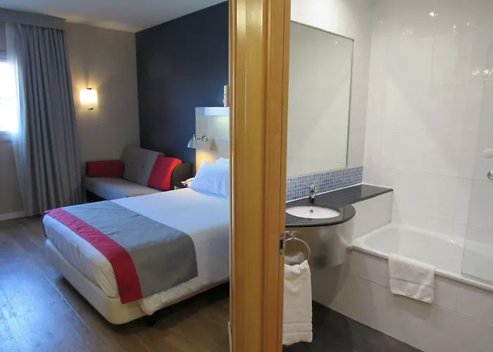 Holiday Inn Express Valencia Bonaire By Ihg