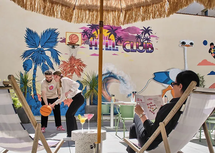 Hotel Chromatics & Restaurant Hill Club By Happyculture