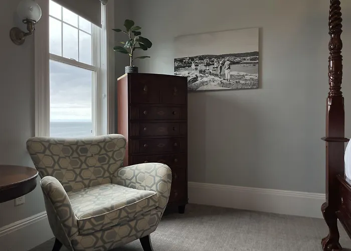 Emerson Inn By The Sea