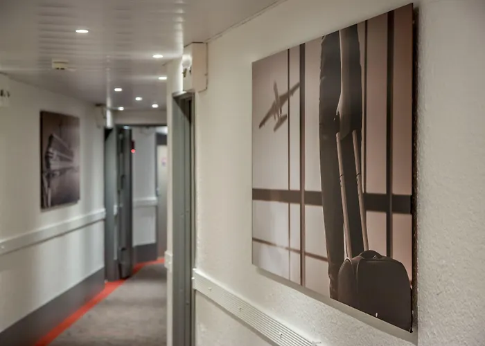 Hotel The Originals City Le Berry - Proche Centre-Ville - Gare