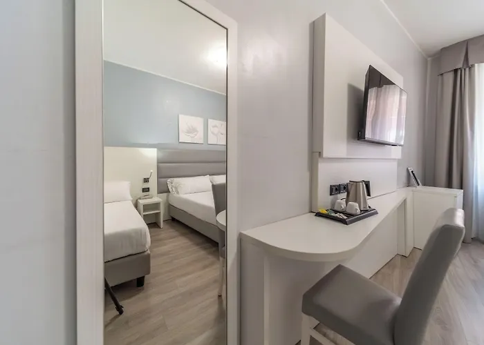 Hotel University