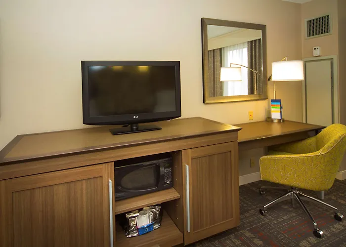 Hampton Inn & Suites Valdosta/Conference Center