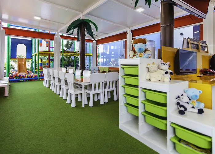 Paradise Park Fun Lifestyle Hotel