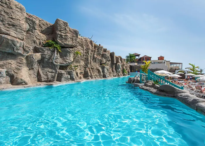 Paradise Park Fun Lifestyle Hotel