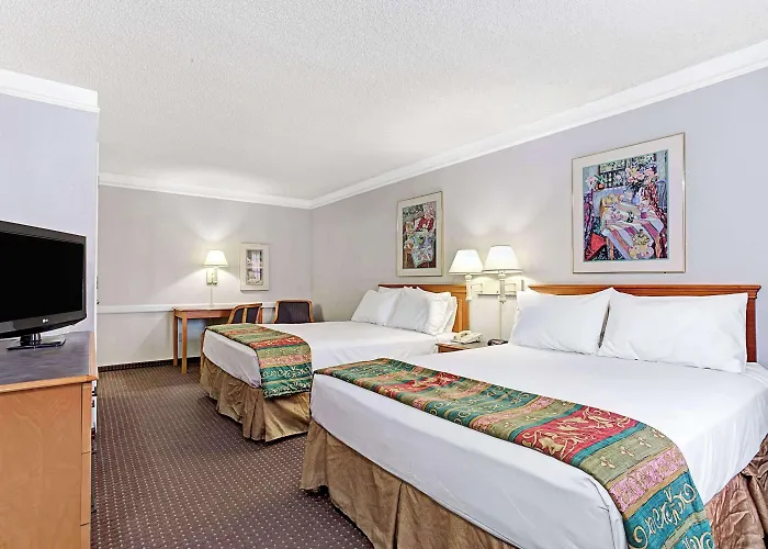 Days Inn By Wyndham Tucson City Center