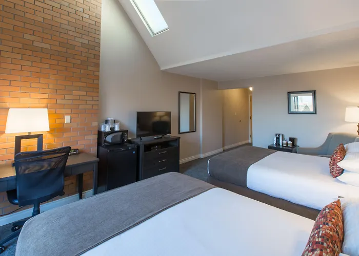 The Embassy Inn