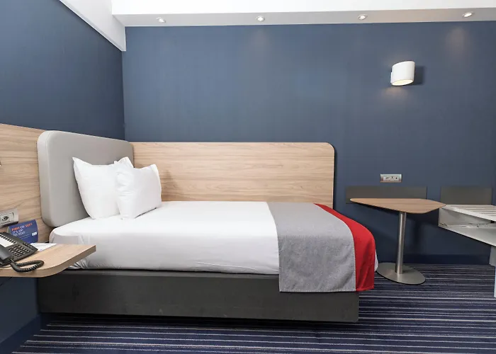 Holiday Inn Express Geneva Airport By Ihg