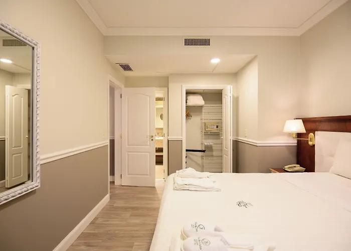 Hotel Villa Morra Suites