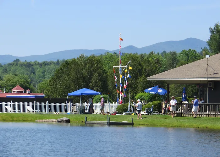 Commodores Inn