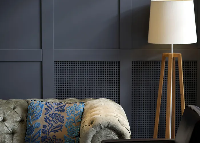 The Lodge Hotel - Putney
