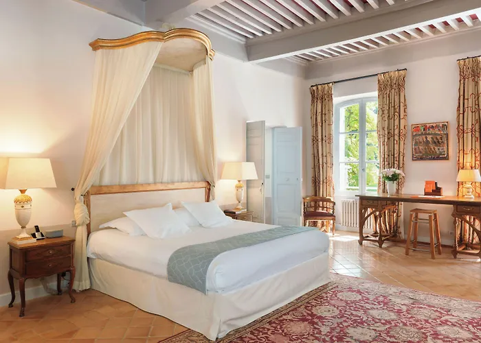 Hostellerie De L'abbaye De La Celle - Les Collectionneurs