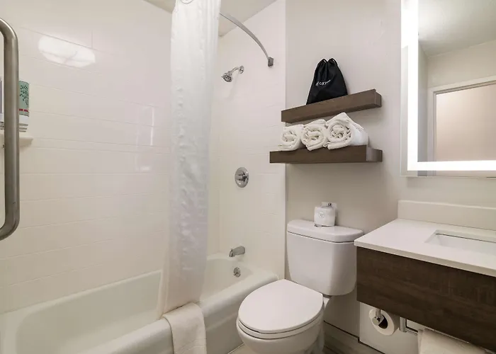 Best Western Plymouth Inn-White Mountains