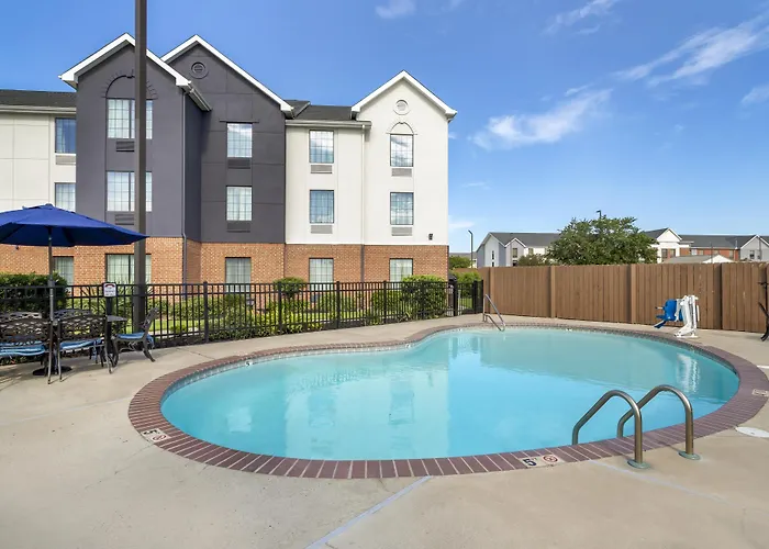Best Western Plus Executive Hotel & Suites