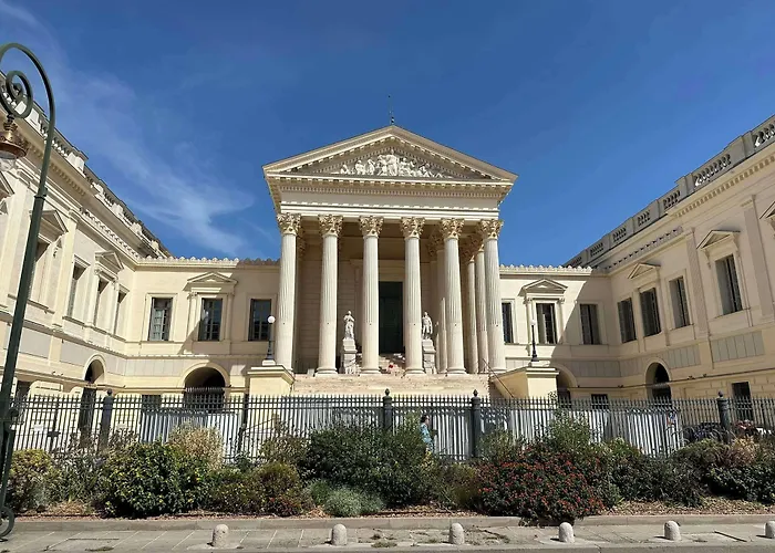 Kyriad Hotel Montpellier Centre Antigone