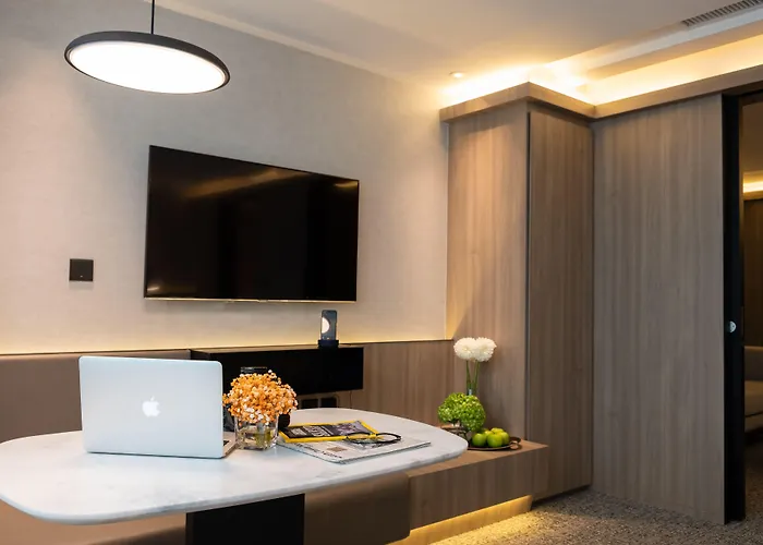 Nathan Hotel