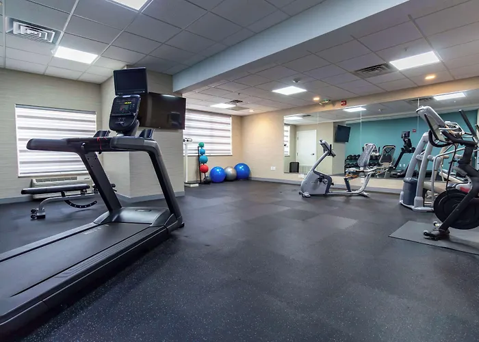 Hampton Inn & Suites Denton