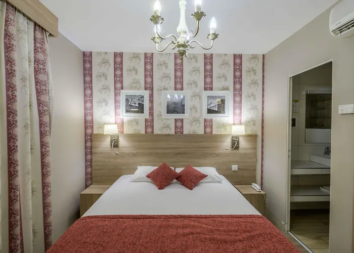 Hôtel l'Aragon à 50m de la cité de Carcassonne
