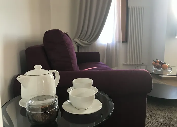 Villa Greta Hotel Rooms & Suites