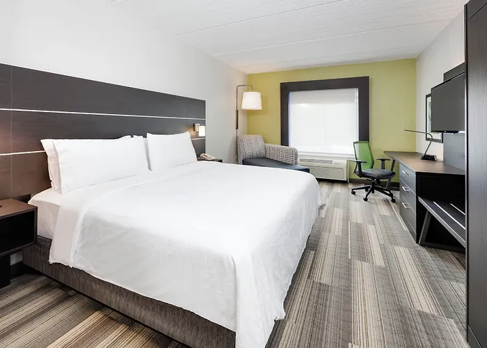 Holiday Inn Express Hotel & Suites Dublin By Ihg