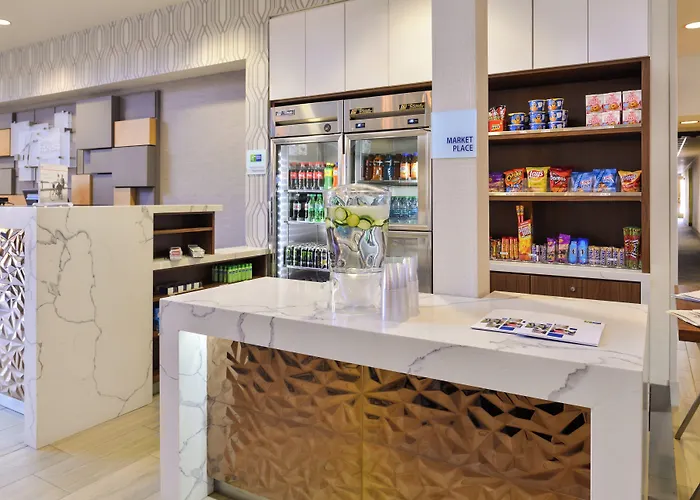 Holiday Inn Express & Suites Elk Grove Central - Hwy 99 By Ihg