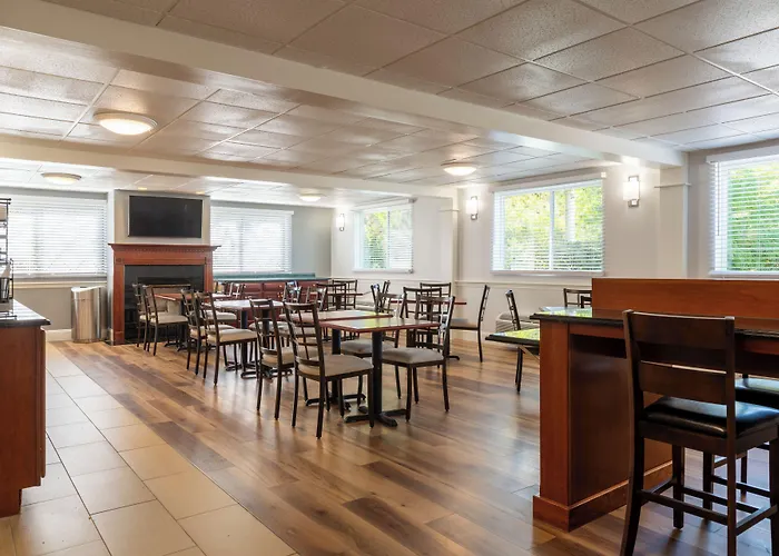Best Western Plus The Inn At Sharon/Foxboro