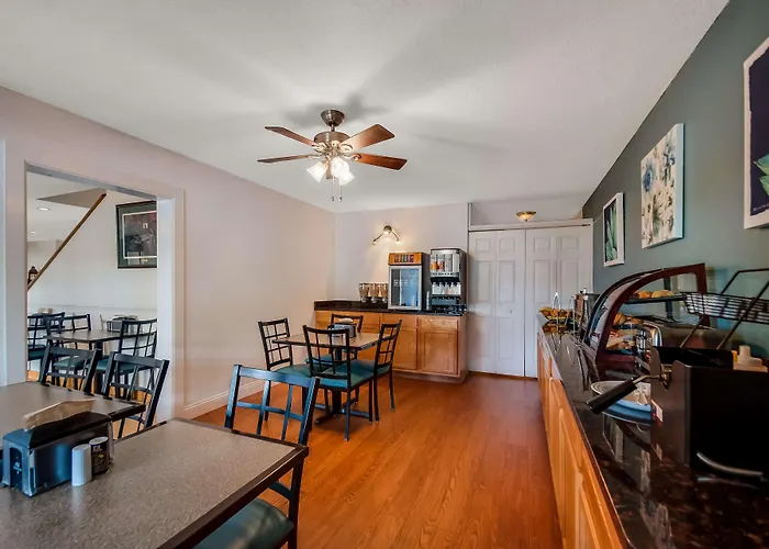 Surestay Plus Hotel By Best Western Berkeley Springs