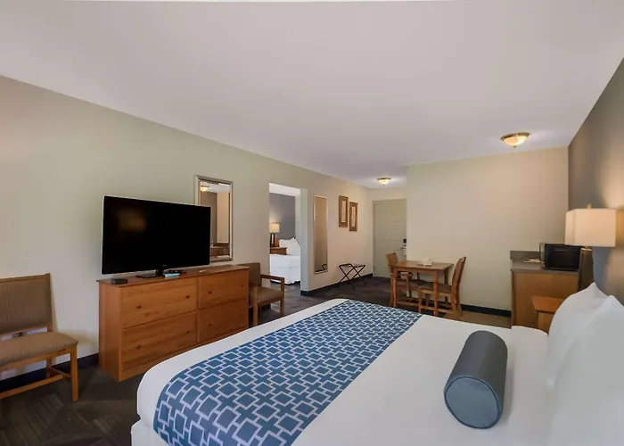 Surestay Plus Hotel By Best Western Berkeley Springs