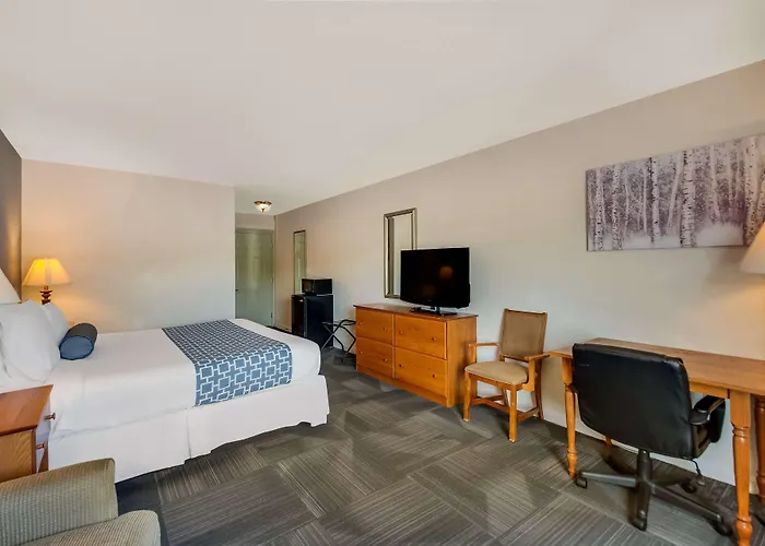 Surestay Plus Hotel By Best Western Berkeley Springs