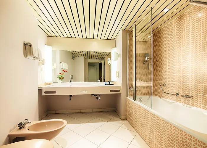 The Q - Quadro City Hotel