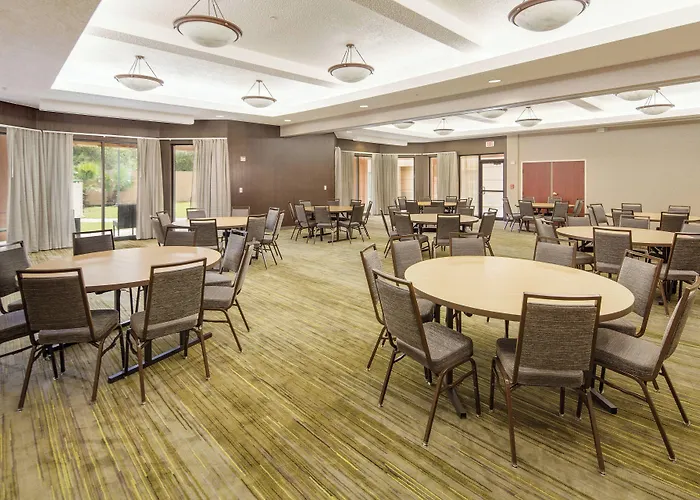 Courtyard By Marriott Bryan College Station