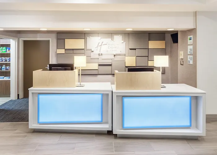 Holiday Inn Express Hotel & Suites Providence-Woonsocket By Ihg