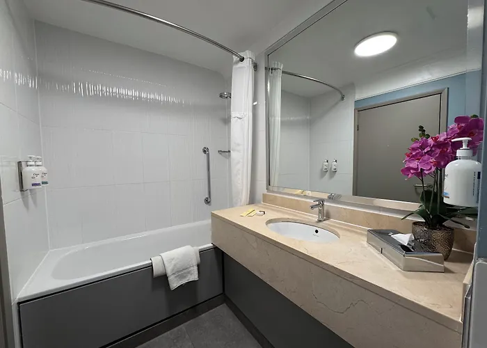 Orida Hotels Newbury