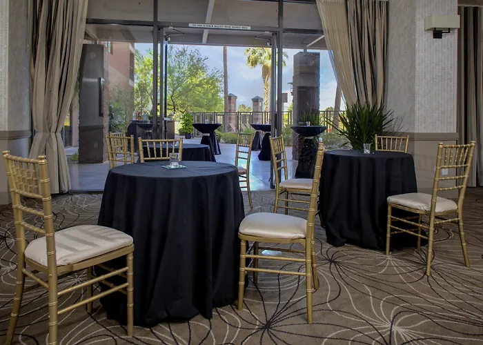Embassy Suites By Hilton Phoenix Scottsdale