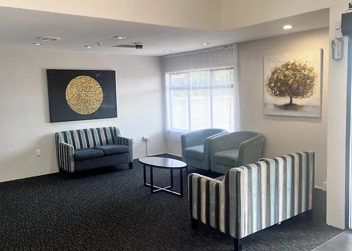 Manukau Hotel & Conference Centre